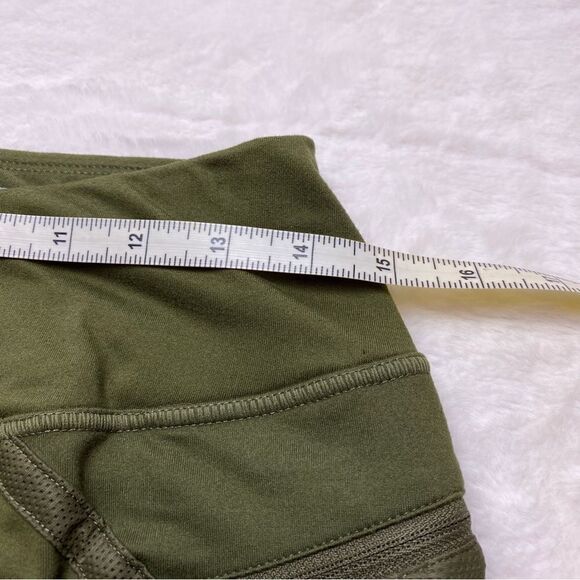 Hylete Olive Green Capri Leggings Size Large - Picture 8 of 10